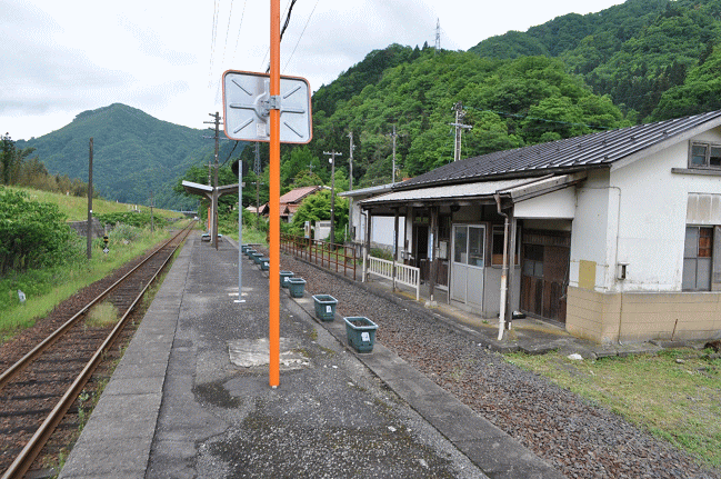 石見簗瀬駅