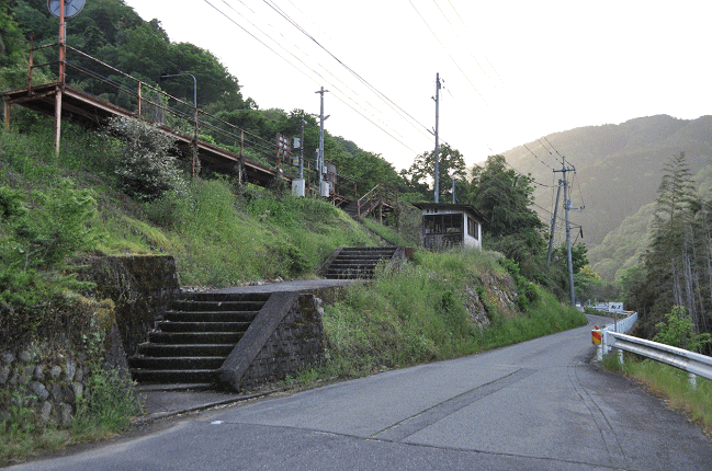 三江線一番の秘境駅、長谷駅