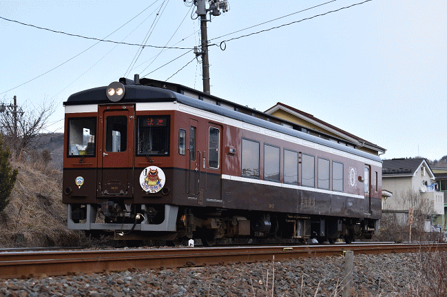 久慈行の臨時快速「こたつ列車」
