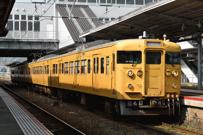 新山口から乗車した115系3000番台