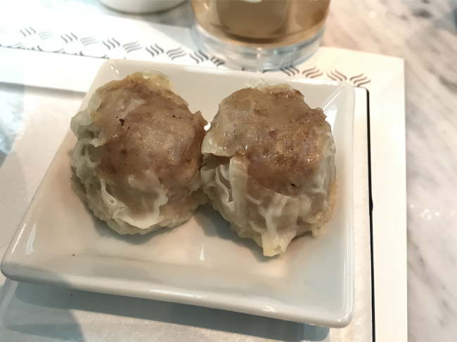 サフィール踊り子のカフェテリアの焼売