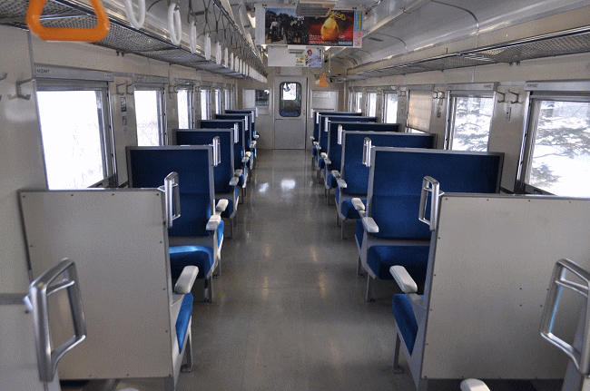 キハ40-1818の車内の座席配置