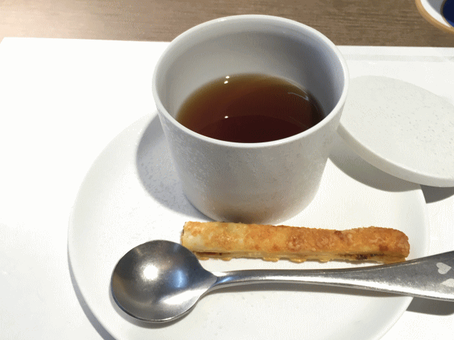 52席の至福ディナーコースのスープ