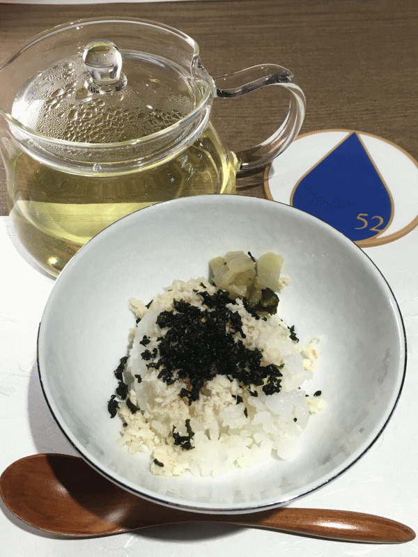 52席の至福ディナーコースのご飯・鯛茶漬け