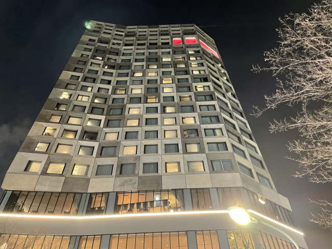 明治通りから見たsequence MIYASHITA PARK