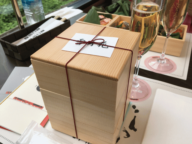 ボリューム感満載の、雪月花の月コースの和食