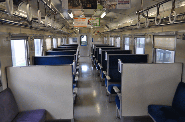 千歳駅発車後の車内の様子