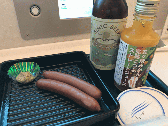 あらびきウインナー、地ビール神都ビール、五ヶ所みかん完熟こつぶストレートジュース