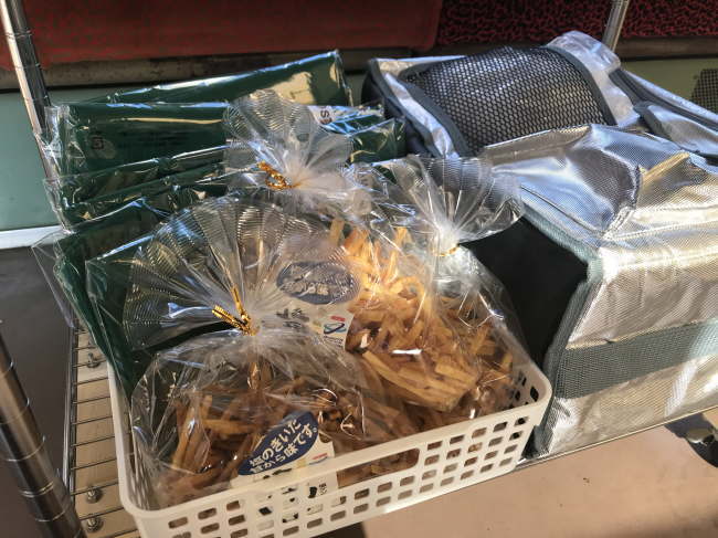 しまんトロッコ号の車内販売で売られているお菓子など