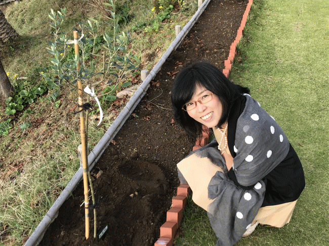 ザロイヤルエクスプレスのクルーズ客には植樹体験がある