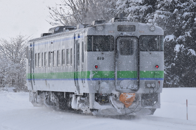 新十津川駅を発車した札沼線の列車