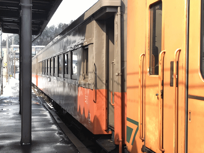 津軽鉄道のストーブ列車に乗車しつつも車内外を撮影した記録
