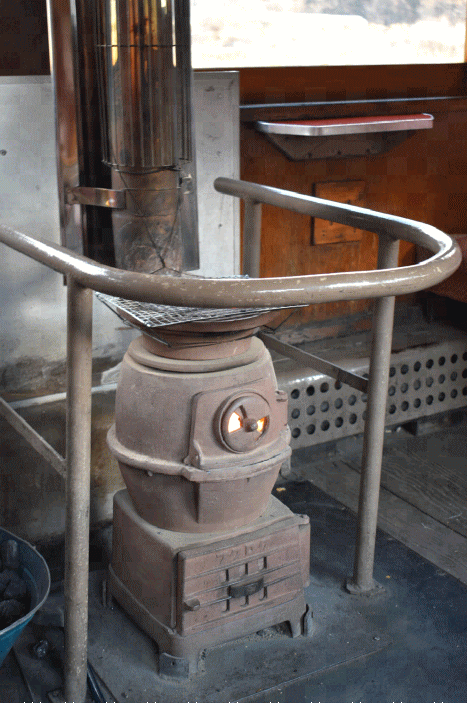 ストーブ列車のだるまストーブ