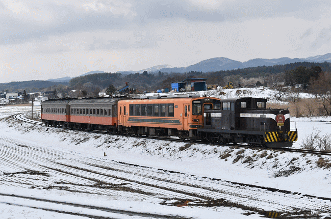 津軽五所川原行ストーブ列車