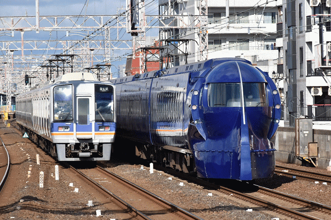 南海電車の住吉大社駅
