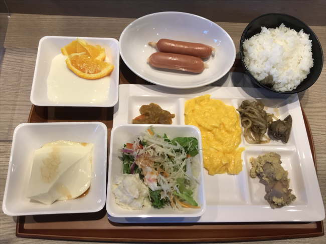 スーパーホテル安城駅前のバイキングで食べた朝食
