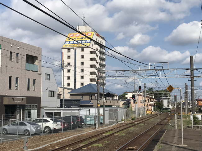 安城駅から見たスーパーホテル安城駅前