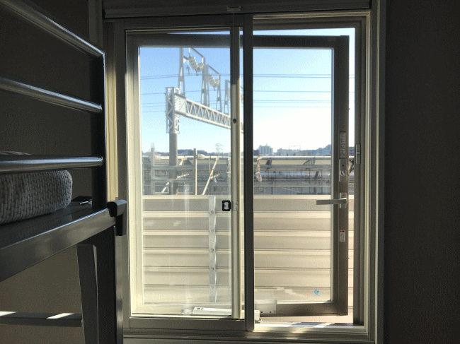 スーパーホテルLohas武蔵小杉駅前の窓