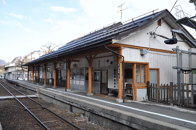 会津宮下駅の駅舎