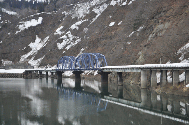 会津塩沢~会津蒲生間の第8只見川橋梁(不通につき運休中)
