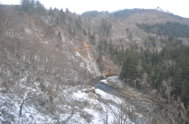 滝谷駅付近の車窓