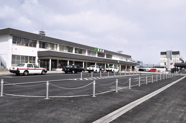 滝川駅の駅舎の外観