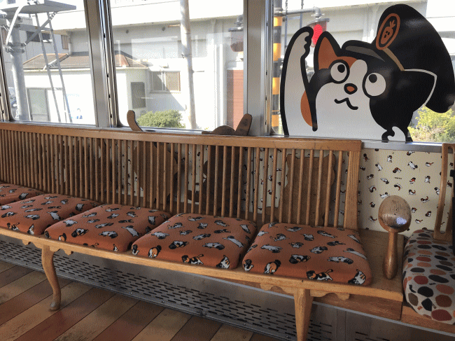 たま電車の内装