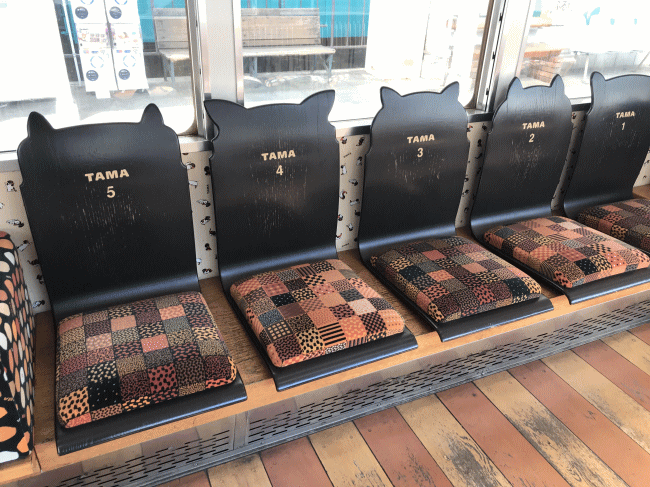 たま電車の内装