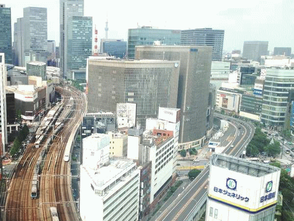 帝国ホテル東京から銀座方面のトレインビュー