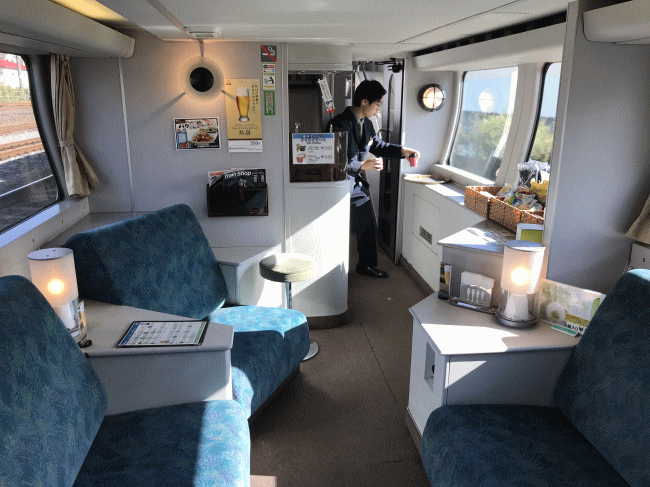 スーパービュー踊り子のサロン室