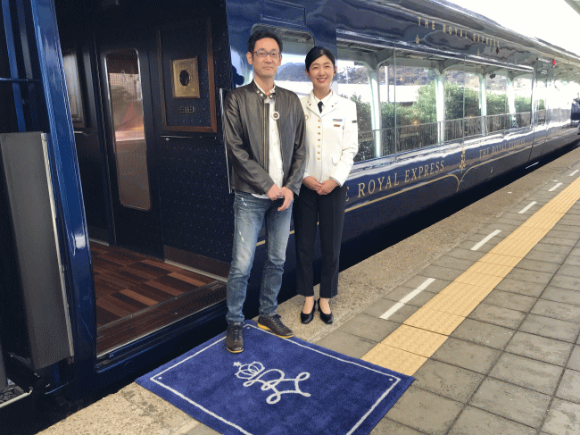 伊豆急下田駅からザロイヤルエクスプレスに乗車