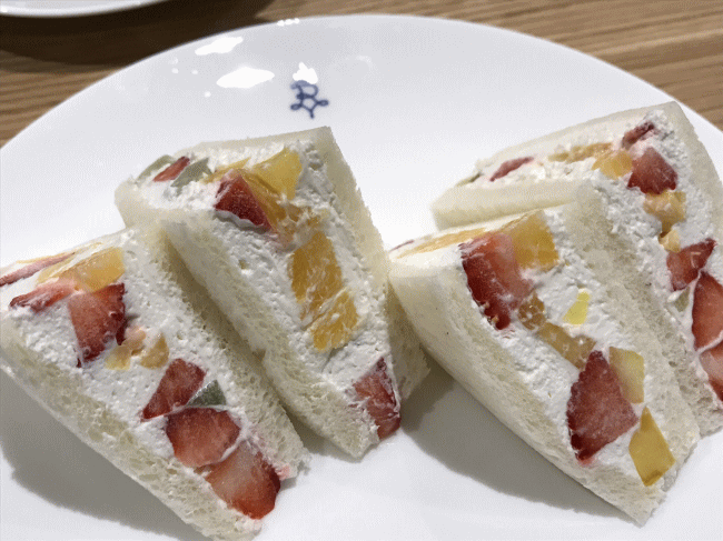 ザ・ロイヤルカフェ・ヨコハマのフルーツサンド