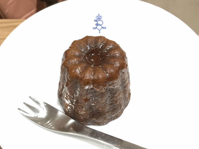 ザ・ロイヤルカフェ・ヨコハマのカヌレ
