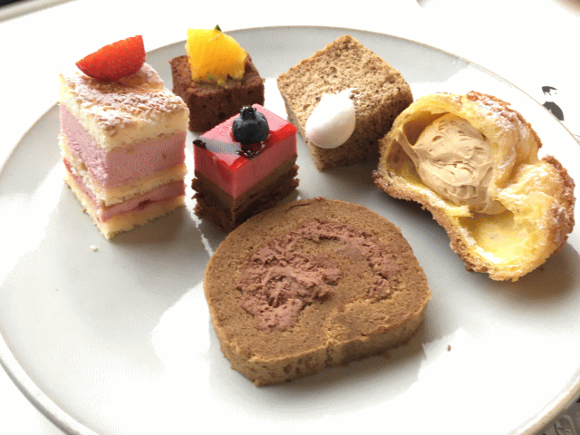 東北エモーションのスイーツ