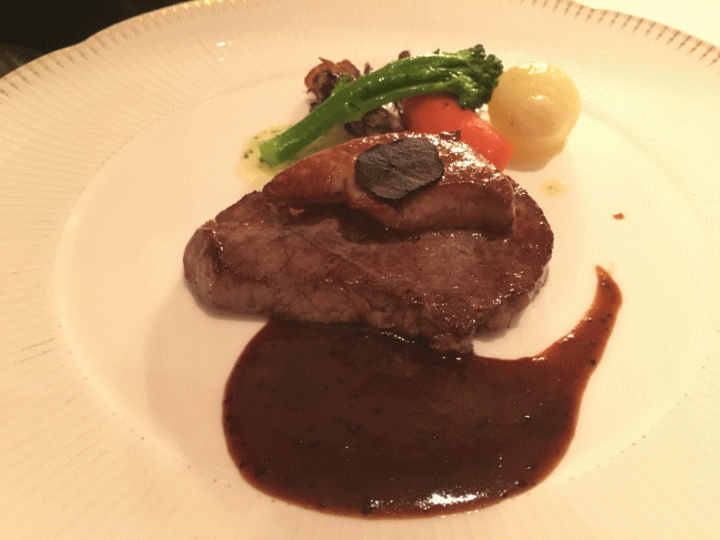 牛フィレステーキ フォアグラ添えロッシーニ（シュールラメール）