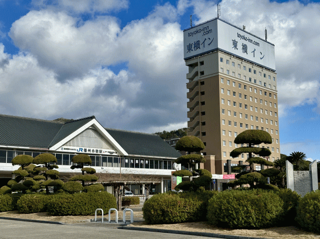 駅前から見た東横イン播州赤穂駅前