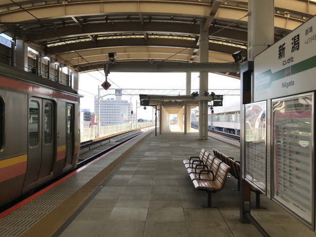 新潟駅のホーム