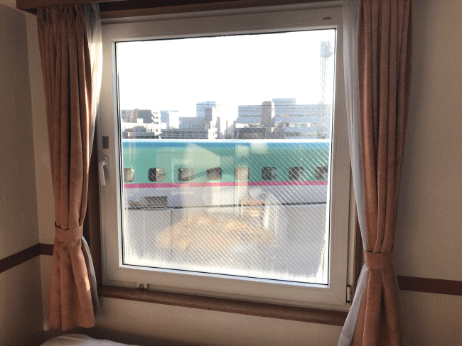 東横イン仙台駅西口中央の窓