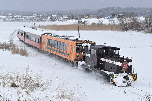 津軽五所川原行ストーブ列車