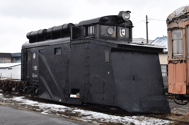 津軽五所川原駅に留置されているラッセル車