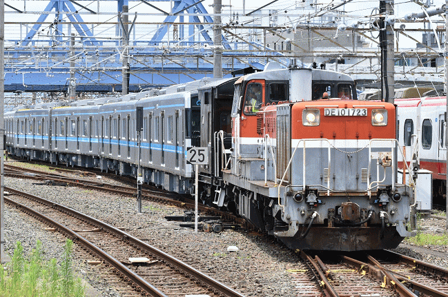 N3000形・N3110編成の甲種輸送（豊橋）