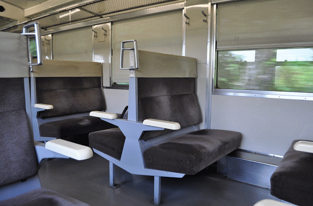 キハ47-47の車内