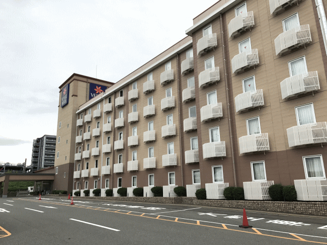 ベッセルホテル福岡貝塚の外観