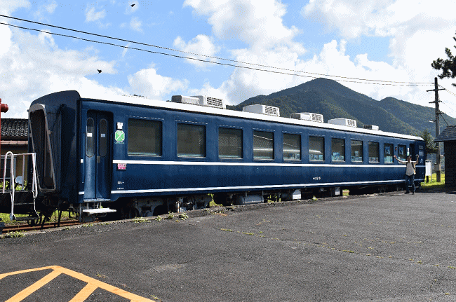 ＪＲ四国から譲渡されたオロ１２－６（隼駅にて）