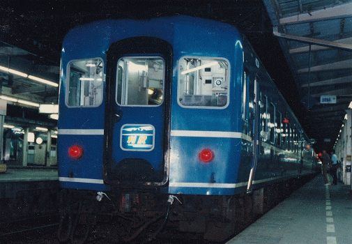 札幌駅で撮影した14系の急行利尻