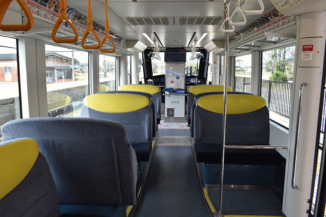 「ki-bo」(キーボ)の車内