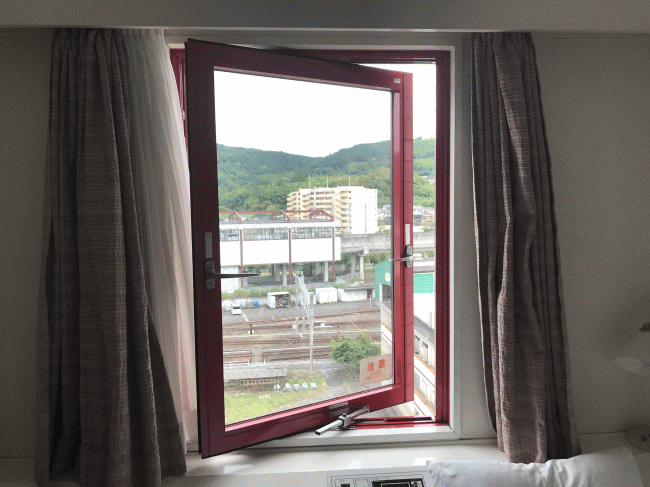 ホテルウイングインターナショナル出水の窓