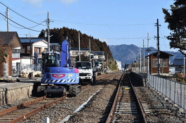 工事中の岩手船越駅