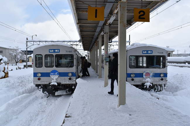 弘南鉄道黒石駅