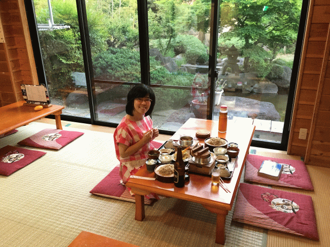 夢ハウスあずさ号の食堂